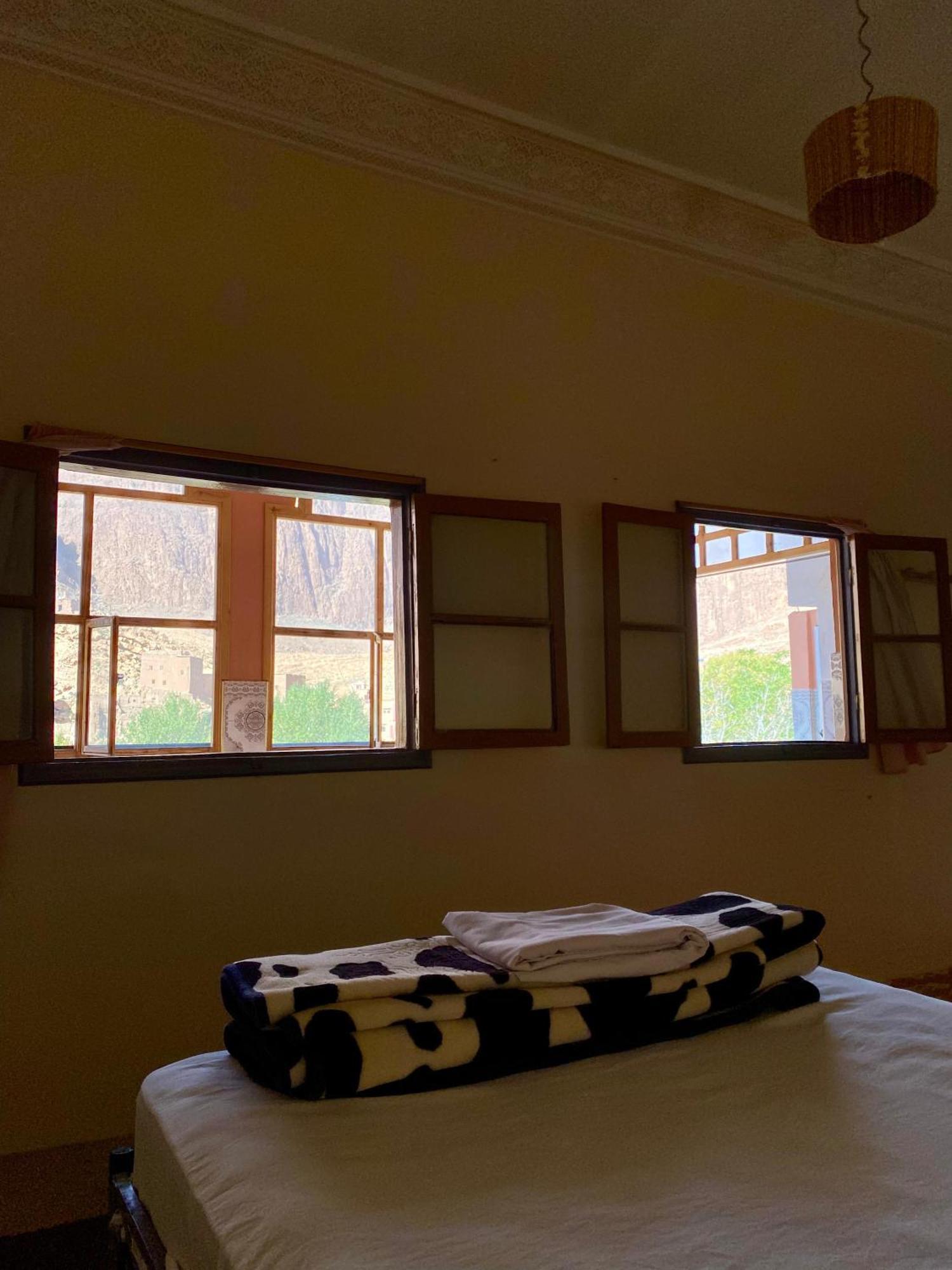Dar Relax Hostel, Gorges De Todra Tinghir Eksteriør billede
